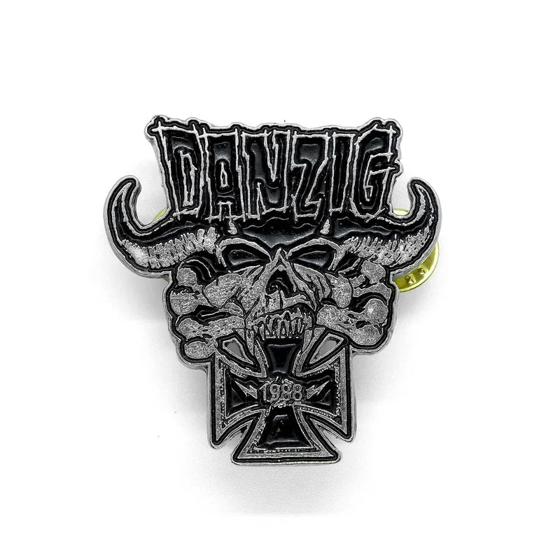 PIN DANZIG - SKULL+ CROSS LOGO