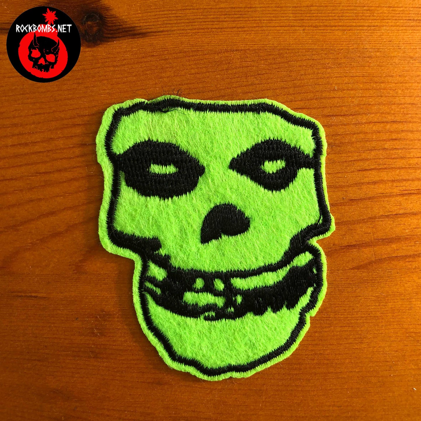 PARCHE MISFITS GREEN