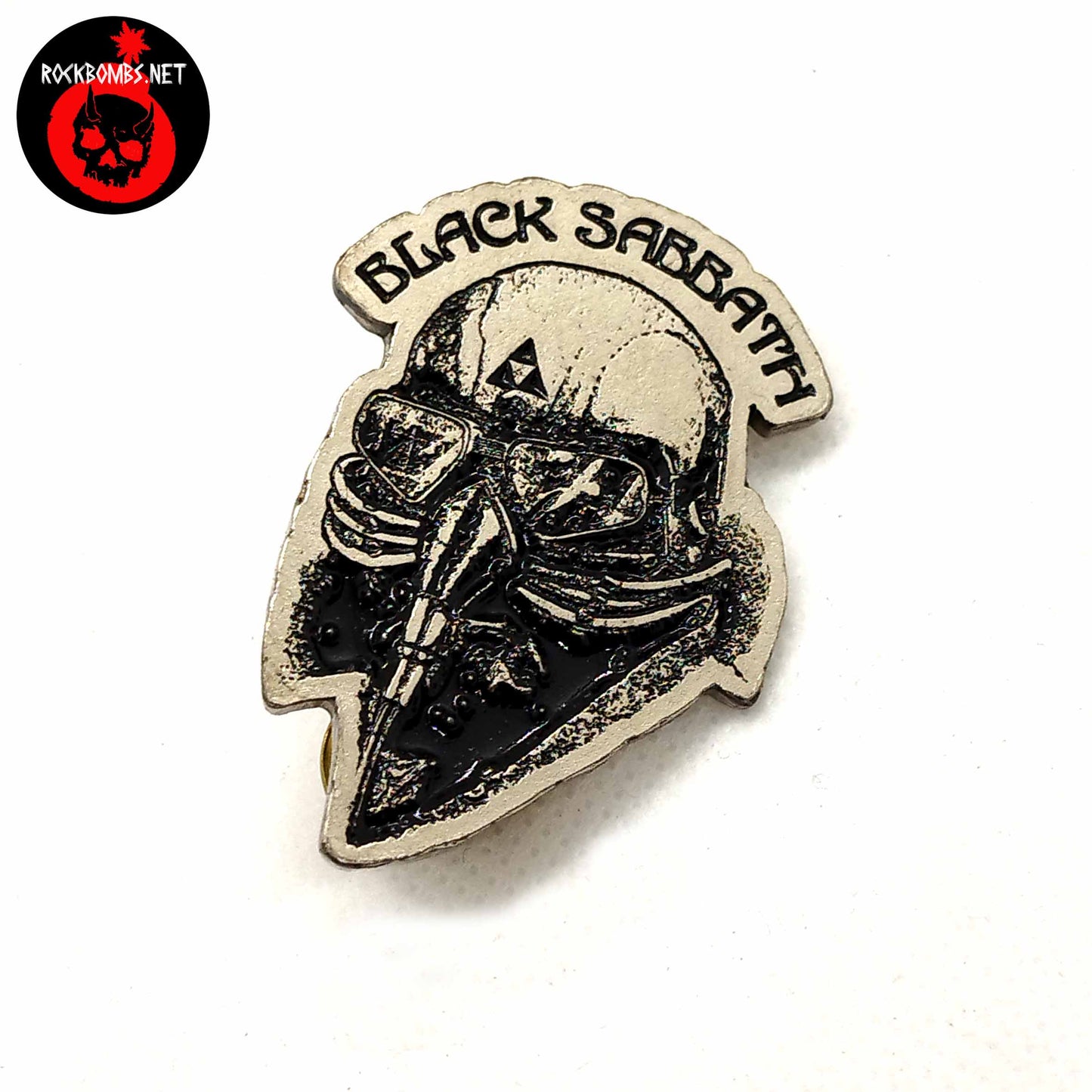 PIN BLACK SABBATH ( HELMET IRON MAN USA ´78)